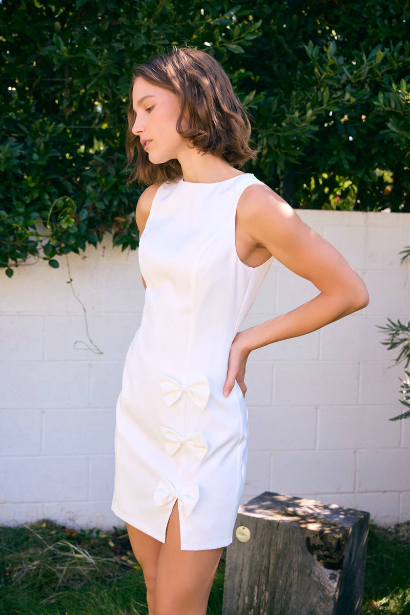 White Sleeveless Mini Dress with Side Slit and Bows M / OFF White