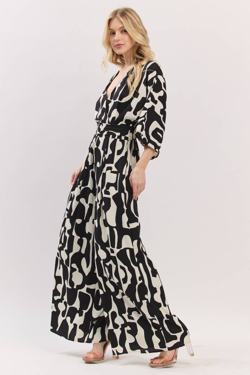 Black and White Geometric Print 3/4 Kimono Sleeve V- Neck Jumpsuit | B I G H I T Fashion