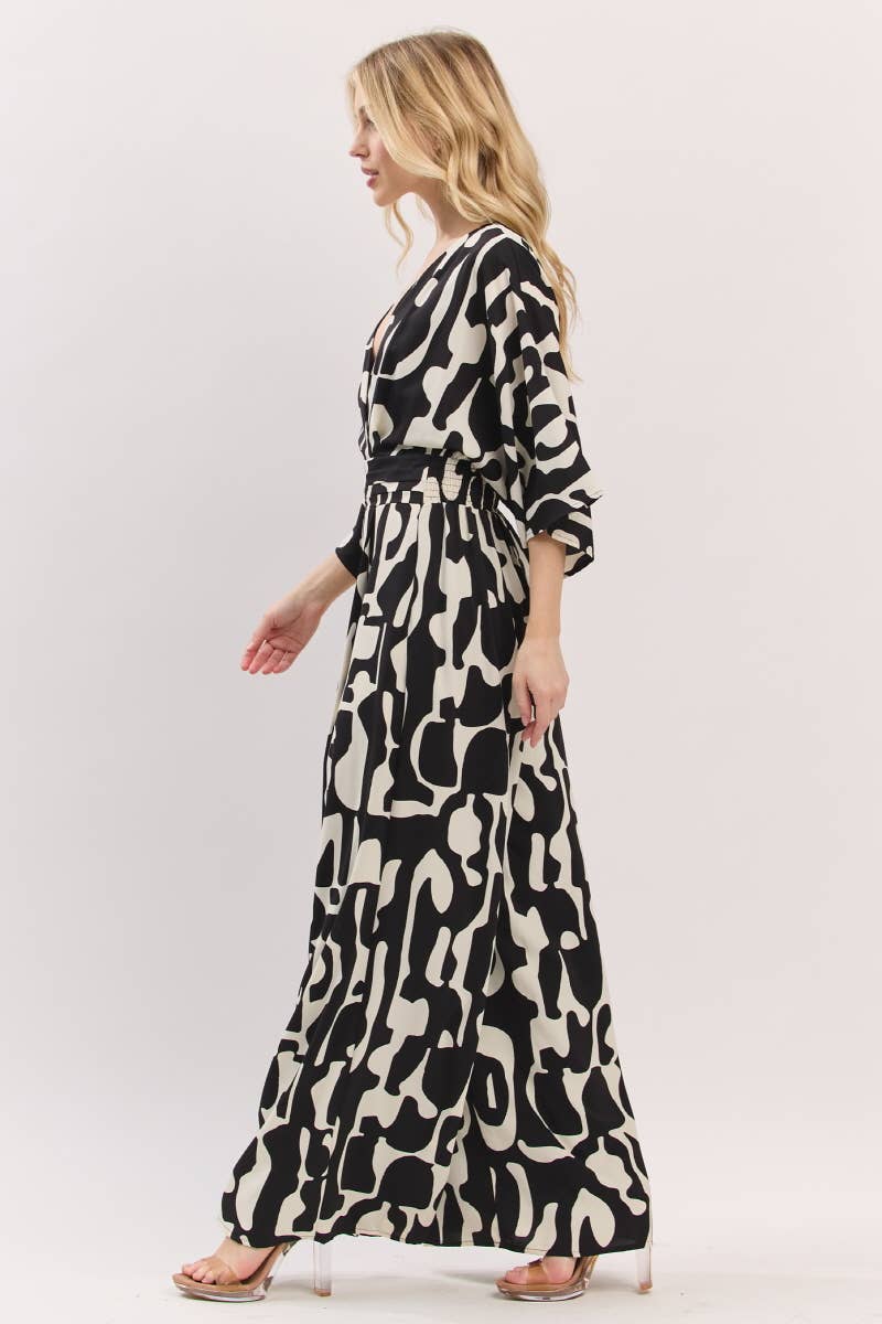 Black and White Geometric Print 3/4 Kimono Sleeve V- Neck Jumpsuit | B I G H I T Fashion