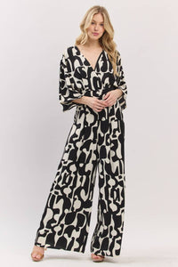 Black and White Geometric Print 3/4 Kimono Sleeve V- Neck Jumpsuit | B I G H I T Fashion