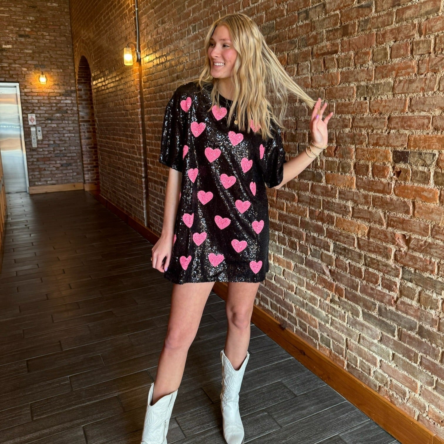 Black SEQUINED OVERSIZED SHIRT DRESS WITH PINK HEARTS Medium Black SEQUINED OVERSIZED SHIRT DRESS WITH PINK HEARTS Medium