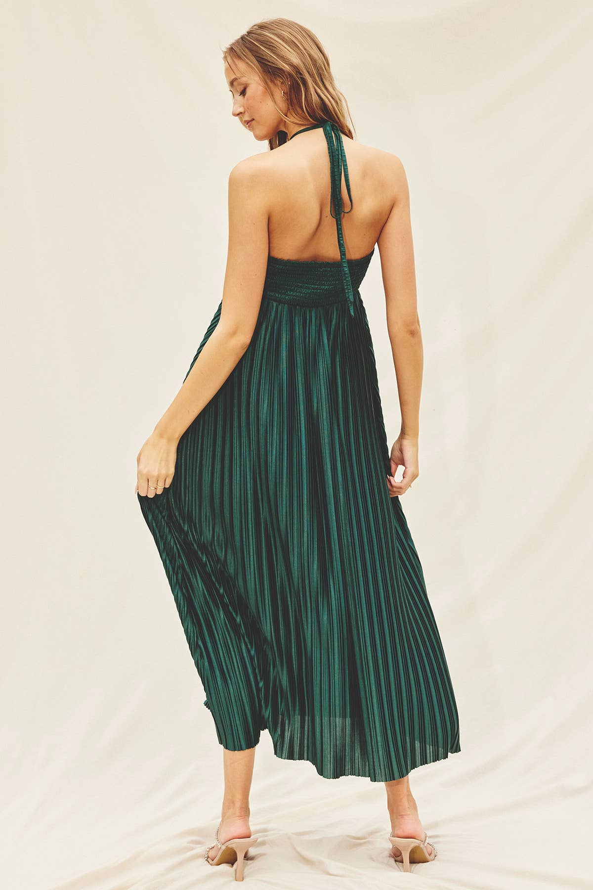 Deep Emerald Green Pleated Halter Neck Maxi Dress Deep Emerald Green Pleated Halter Neck Maxi Dress