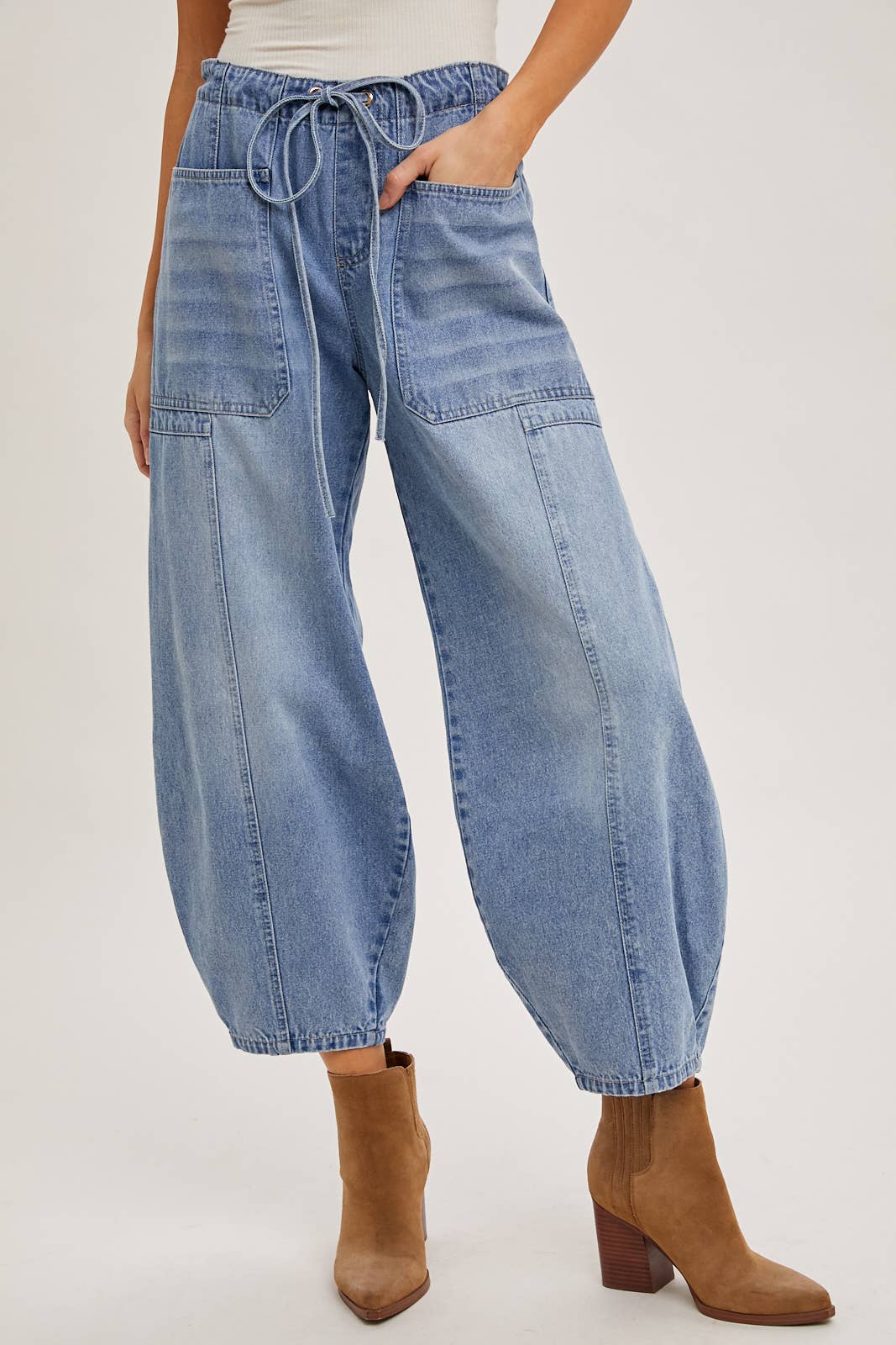 DENIM MID-WAIST DRAWSTRINGS BARREL JEANS: LT.WASH | Bluivy
