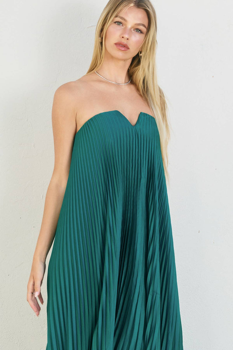Emerald Green Moonglade Pleated Maxi Column Dress Emerald Green Moonglade Pleated Maxi Column Dress