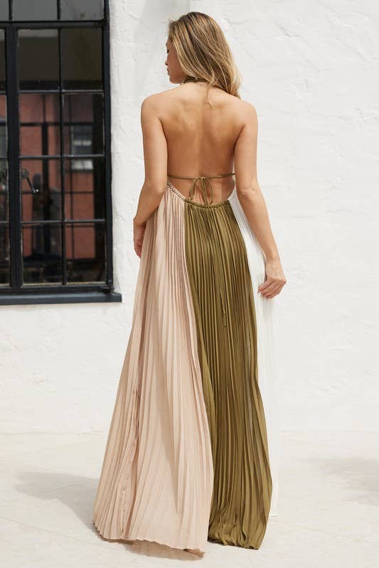HALTER COLOR BLOCK MAXI PLEATED DRESS: OLIVE MULTI HALTER COLOR BLOCK MAXI PLEATED DRESS: OLIVE MULTI
