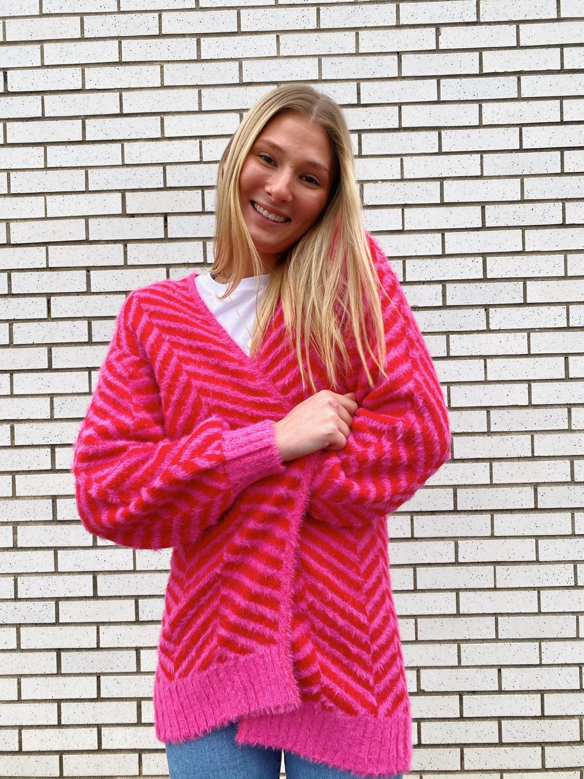 HOT PINK AND RED CHESHIRE CHEVRON EYELASH CARDIGAN | Sugarlips