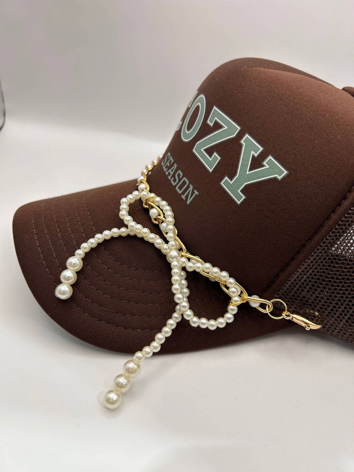 Pearl Bow Trucker Chain Only | Vibes Hat Company