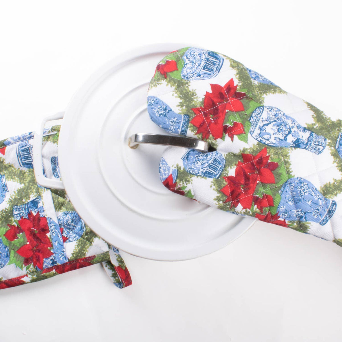 Poinsettias Oven Mitt Set | 8 Oak Lane