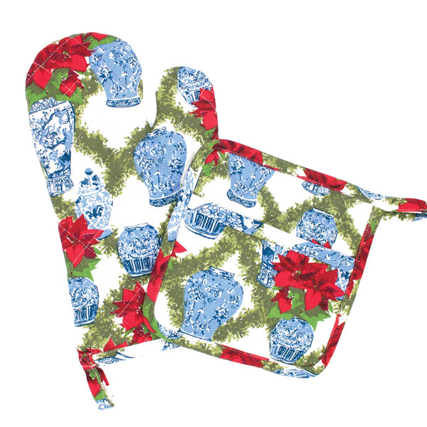 Poinsettias Oven Mitt Set | 8 Oak Lane