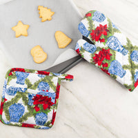 Poinsettias Oven Mitt Set | 8 Oak Lane
