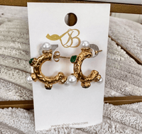 Portofino Gold Pearl Textured Huggie Hoop Earrings | Sissy Boutique