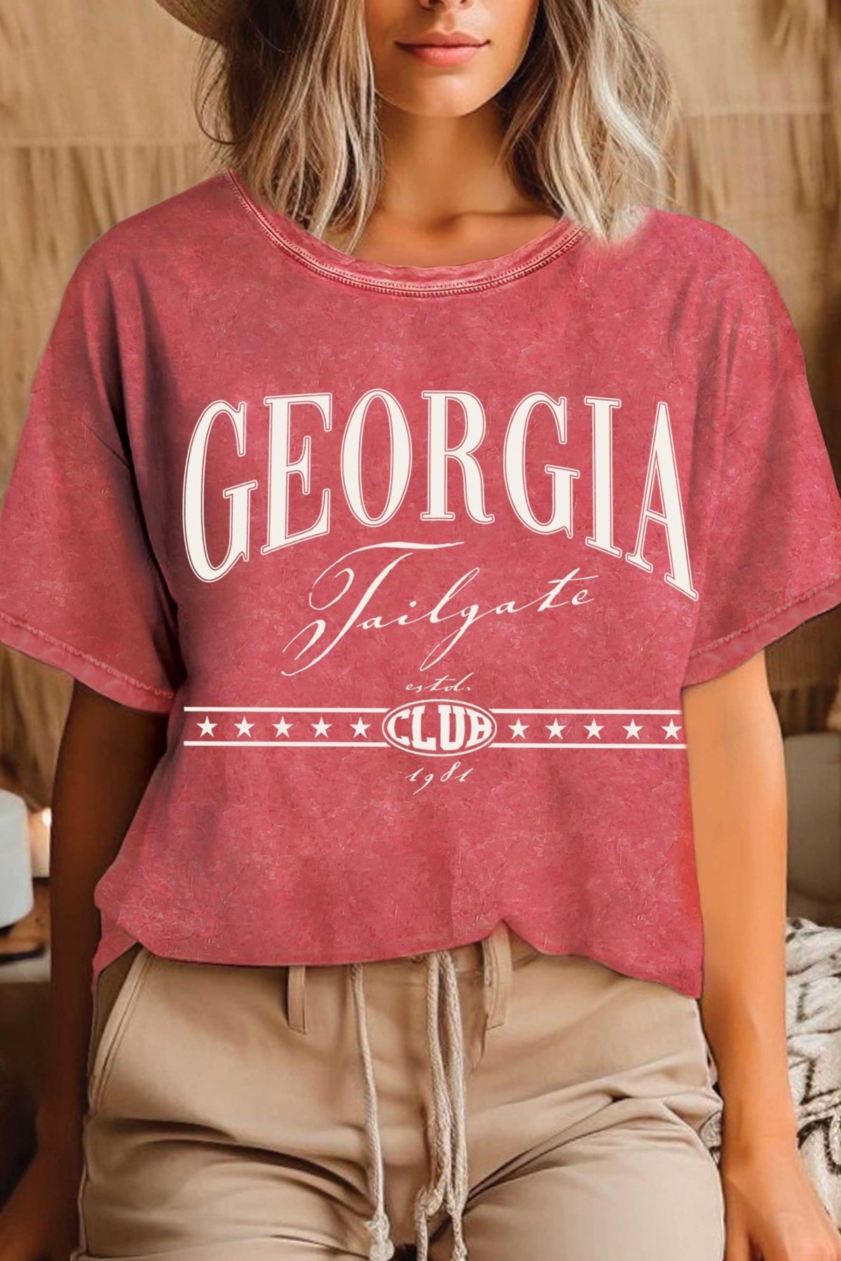 RED TAILGATE GA-CLUB MINERAL GRAPHIC T-SHIRT | Sissy Boutique