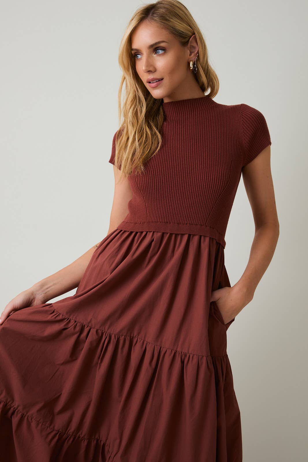 RUST MOCK NECK SHORT SLEEVE KNIT & WOVEN MIX TIERED MIDI DRESS | Sunday Edition by LE LIS