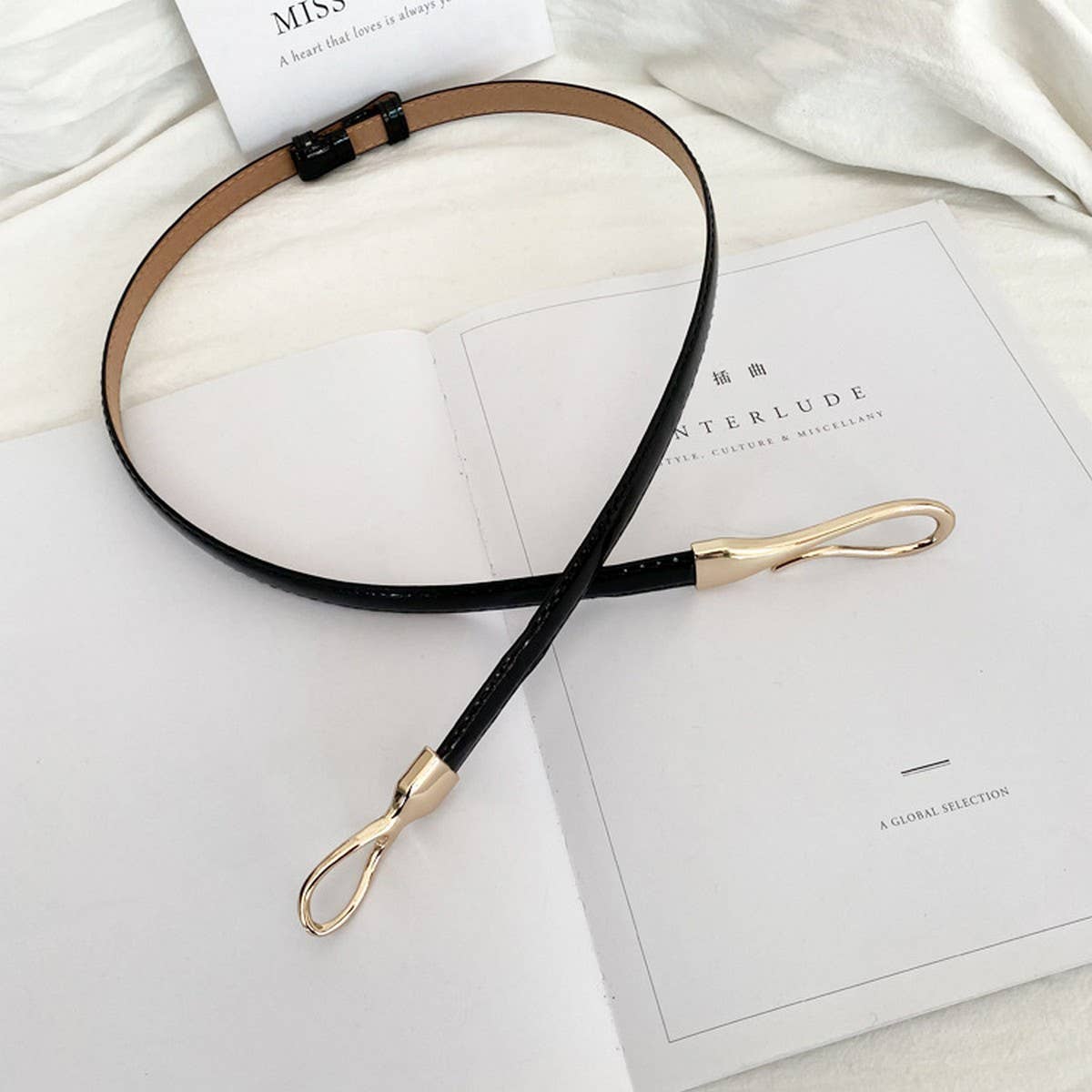 SIMPLE AND VERSATILE THIN BELT | ACCITY