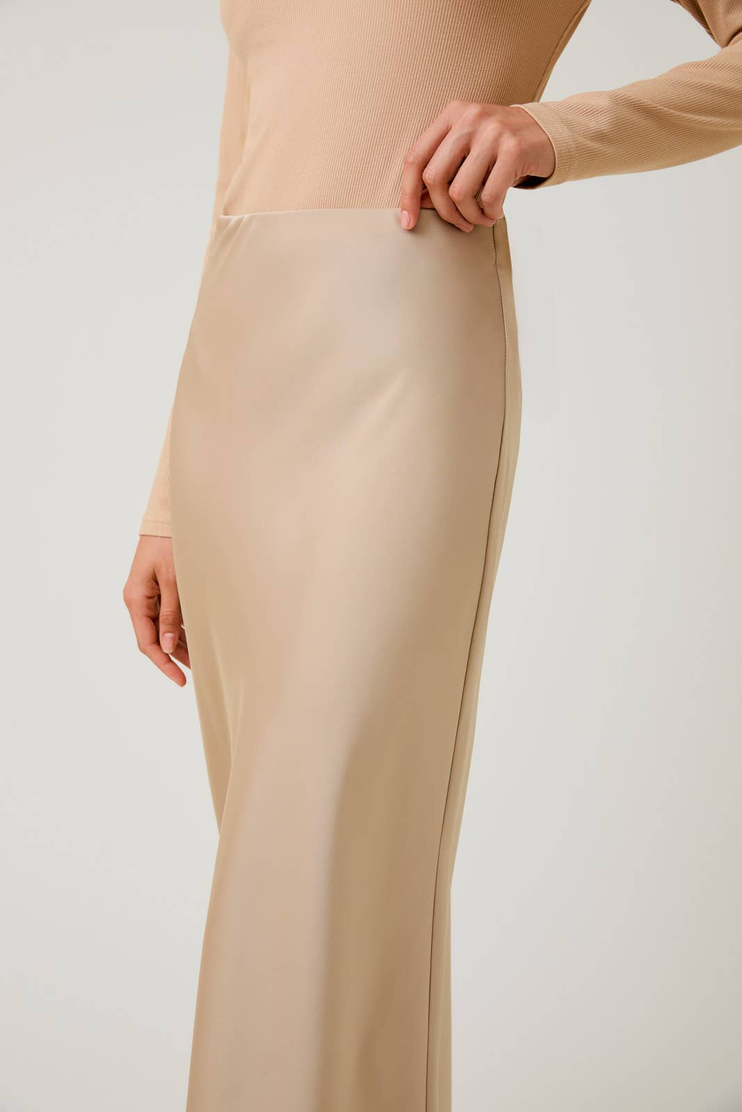 TAN BIAS SATIN MIDI SKIRT | Sunday Edition by LE LIS