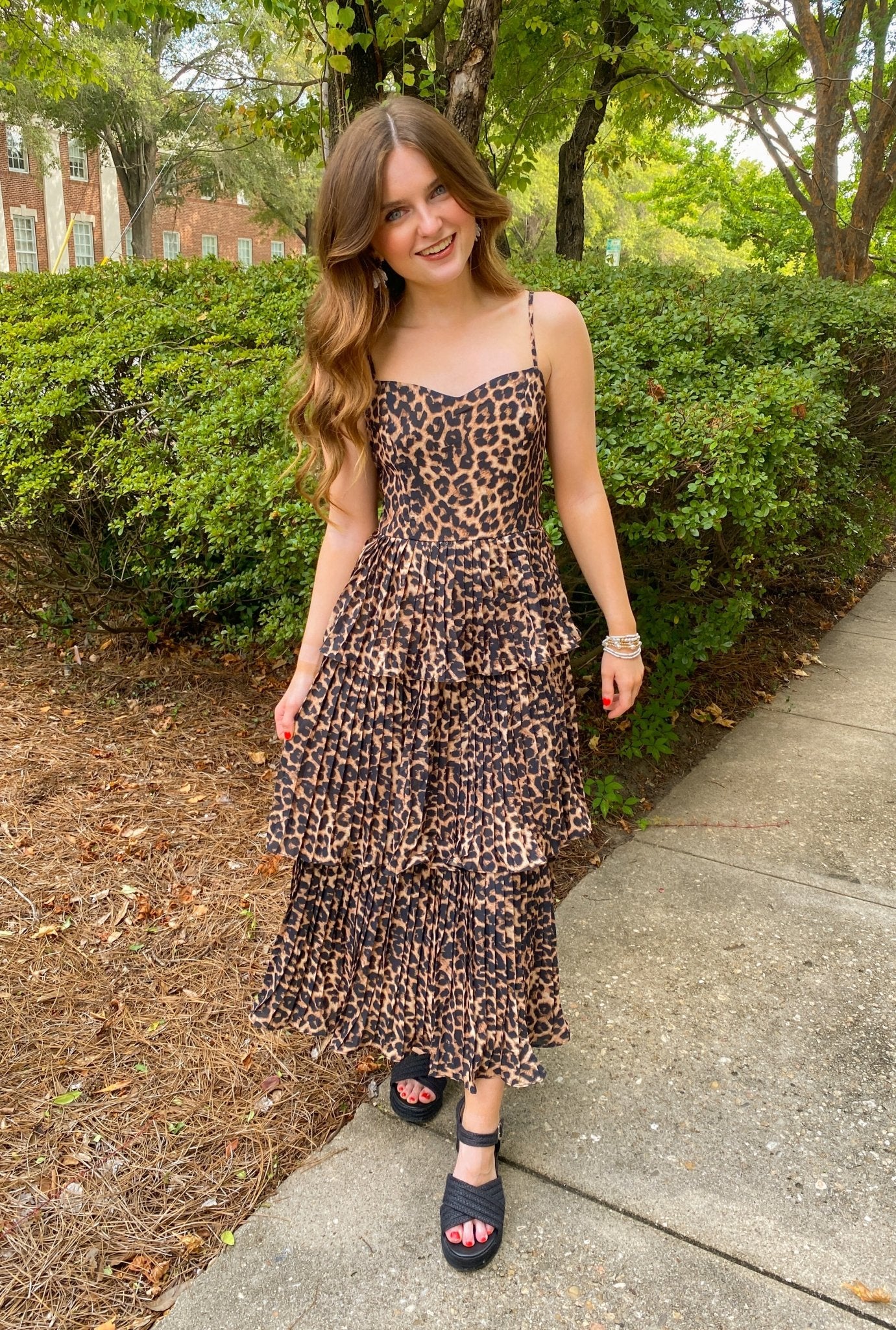 TCEC Leopard Print Sweetheart Neckline Tiered Ruffled Midi Dress Large