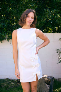 White Sleeveless Mini Dress with Side Slit and Bows | idem ditto