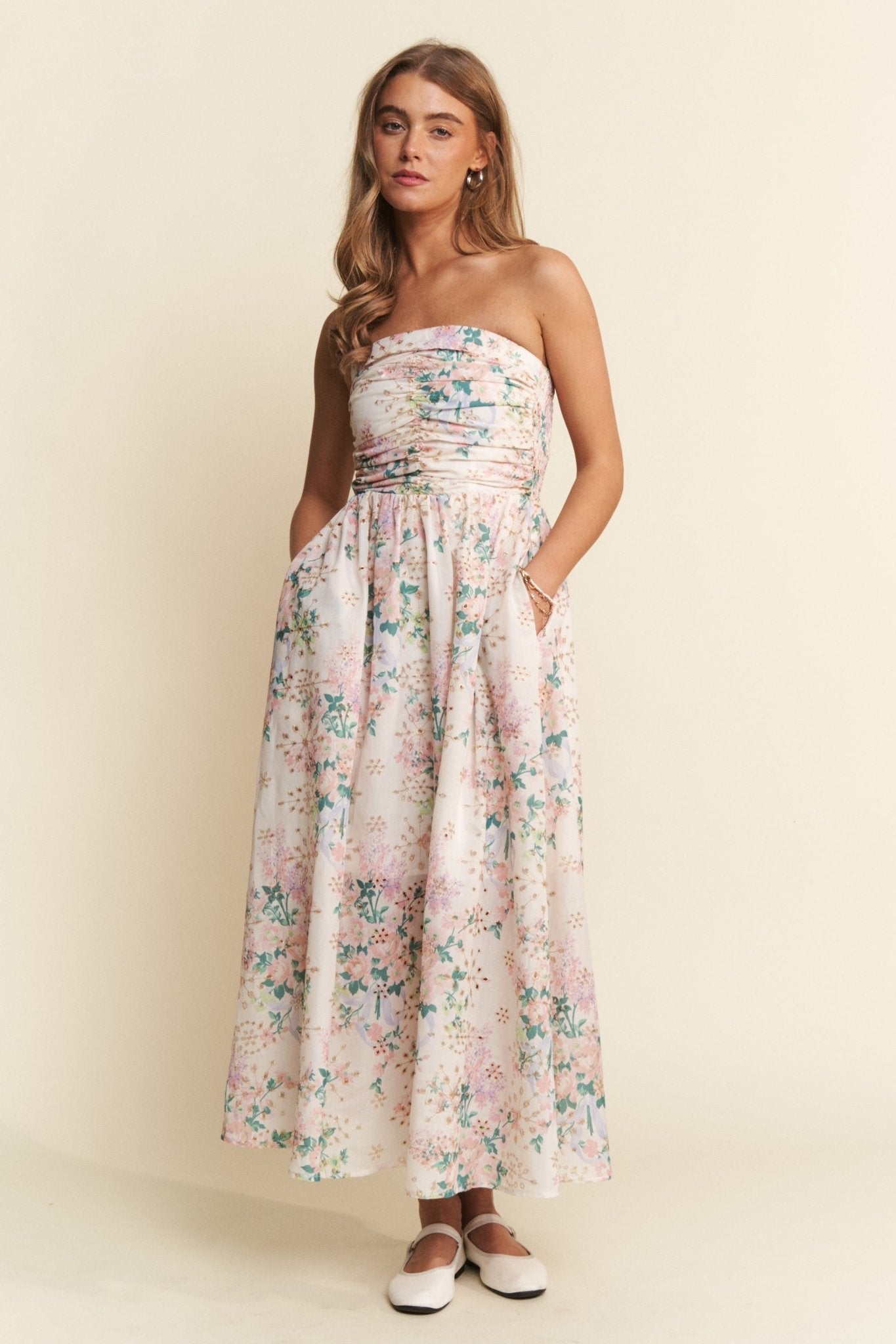 Women's Pastel Floral Eyelet Lined Midi Dress with Pockets. 3X Women's Pastel Floral Eyelet Lined Midi Dress with Pockets. 3X