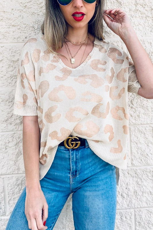 GOLD LEOPARD PRINTED SHORT SLEEVE V NECK KNIT SWEATER TOP-Sissy Boutique-Sissy Boutique